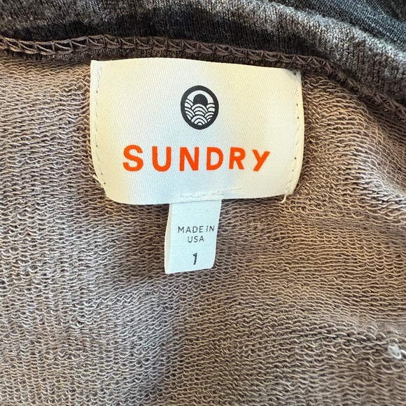 Sundry Golden Camo Crew Neck Sweater Size 1 - Picture 3 of 7